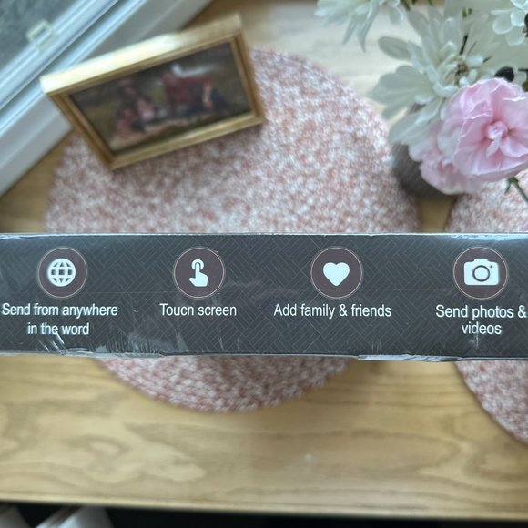 NIB CIOWAIN 10.1-inch WiFi Digital Photo Frame 1280x800 HD IPS Touchscreen 16GB - Picture 5 of 6